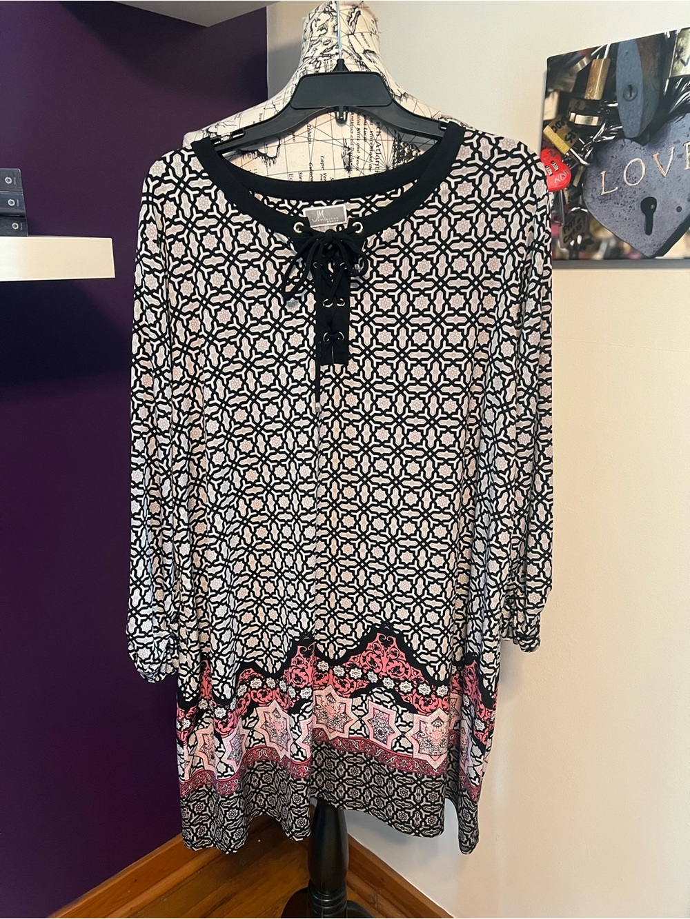 7 for $30 JM Collection Black & White Lace-Up Tunic with Pink Border